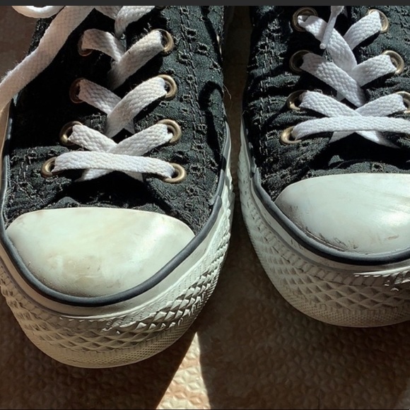 Vintage Black Eyelet Converse All Stars 8 - Picture 5 of 6